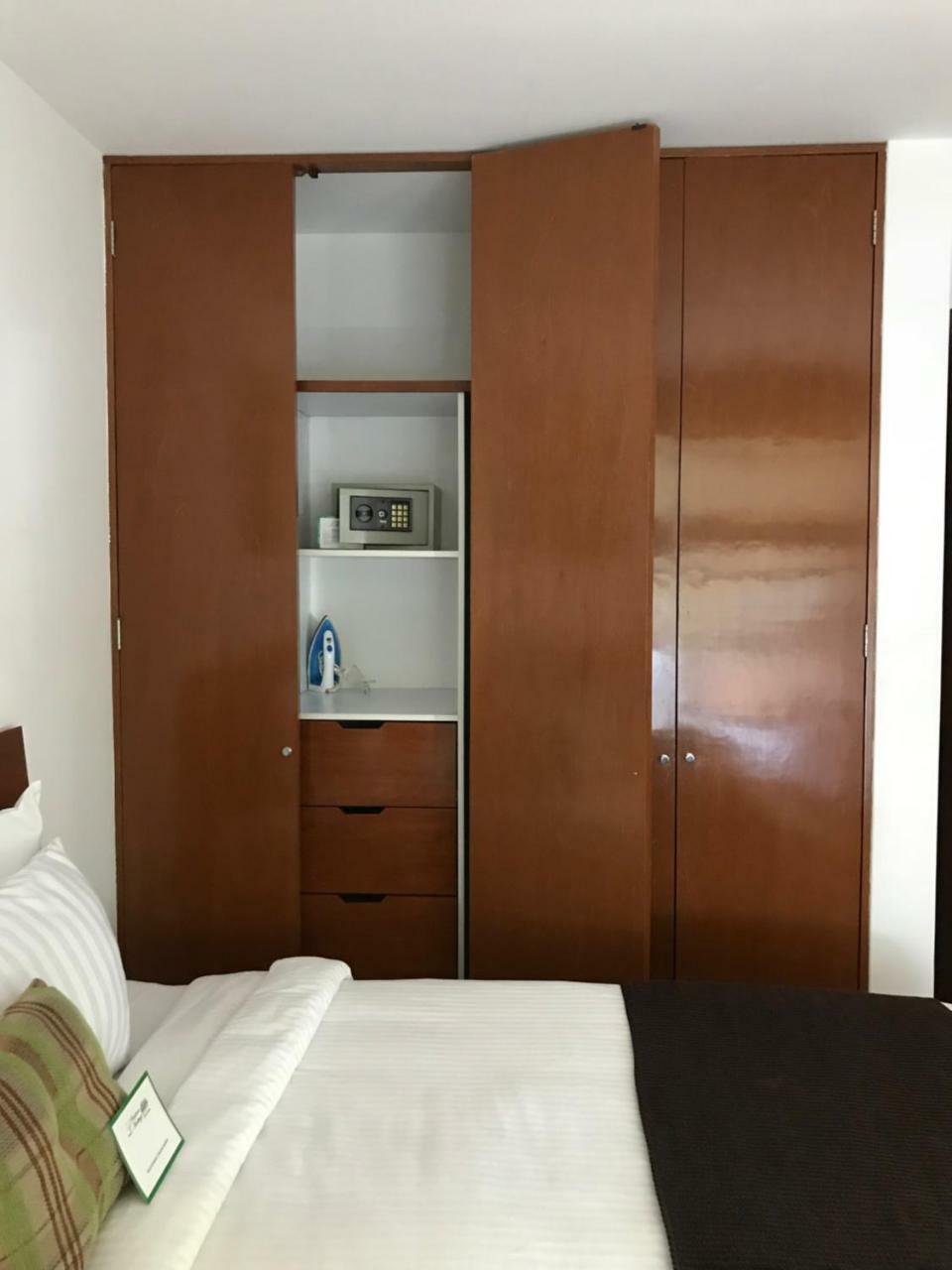 Residence L' Heritage Aristoteles 225 By Bluebay メキシコシティ エクステリア 写真
